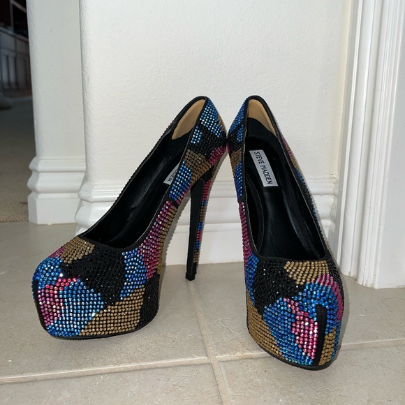 Steve Madden DYVINAL MULTI-COLORED RHINESTONE PLATFORM HEELS - Picture 1 of 4